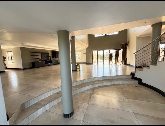 6 BEDROOM HOUSE FOR SALE IN BLUE SADDLE RANCHES